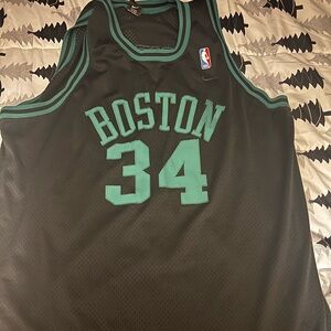Used 4xl Nike Boston Celtics Paul Pierce jersey